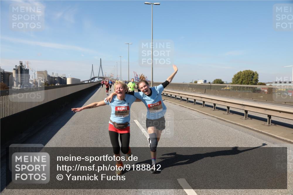 03.10.2025 - Köhlbrandbrückenlauf Yannick Fuchs http://msf.ph/oto/9188842 03.10.2025 12:08:14 Position 3 6736 meine-sportfotos.de