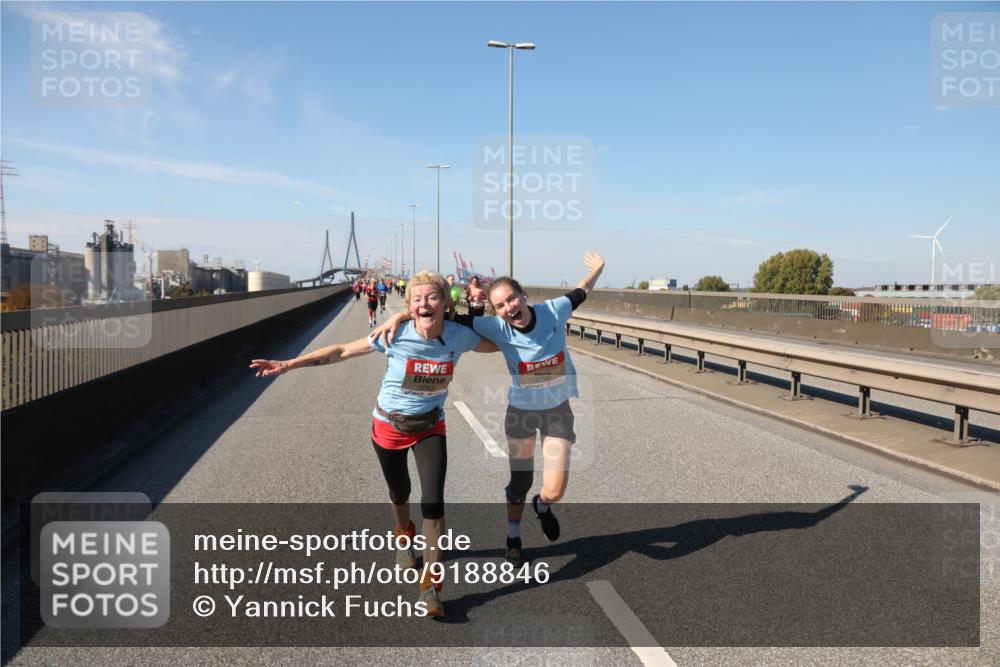 03.10.2025 - Köhlbrandbrückenlauf Yannick Fuchs http://msf.ph/oto/9188846 03.10.2025 12:08:14 Position 3  meine-sportfotos.de