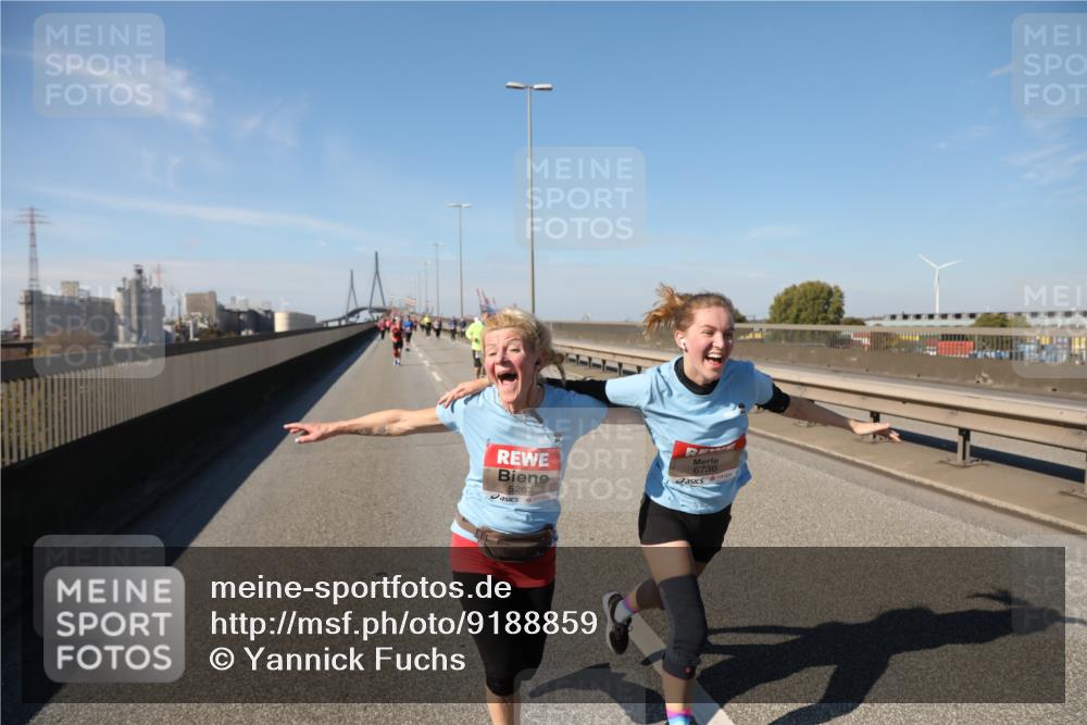 03.10.2025 - Köhlbrandbrückenlauf Yannick Fuchs http://msf.ph/oto/9188859 03.10.2025 12:08:15 Position 3 5267, 6736 meine-sportfotos.de