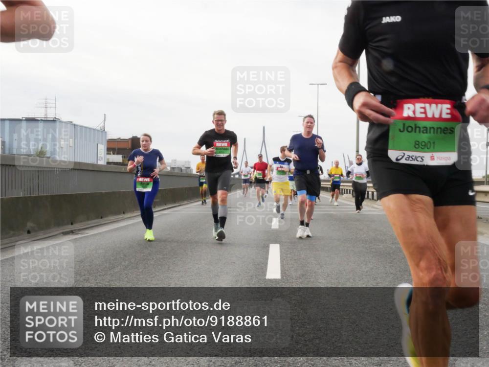 03.10.2025 - Köhlbrandbrückenlauf Matties Gatica Varas http://msf.ph/oto/9188861 03.10.2025 15:55:55 Position 3 8901 meine-sportfotos.de