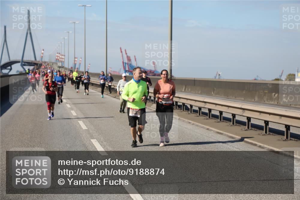 03.10.2025 - Köhlbrandbrückenlauf Yannick Fuchs http://msf.ph/oto/9188874 03.10.2025 12:08:16 Position 3  meine-sportfotos.de
