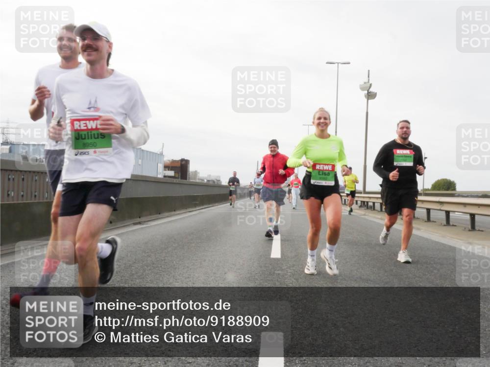 03.10.2025 - Köhlbrandbrückenlauf Matties Gatica Varas http://msf.ph/oto/9188909 03.10.2025 15:56:04 Position 3 8950, 9392 meine-sportfotos.de