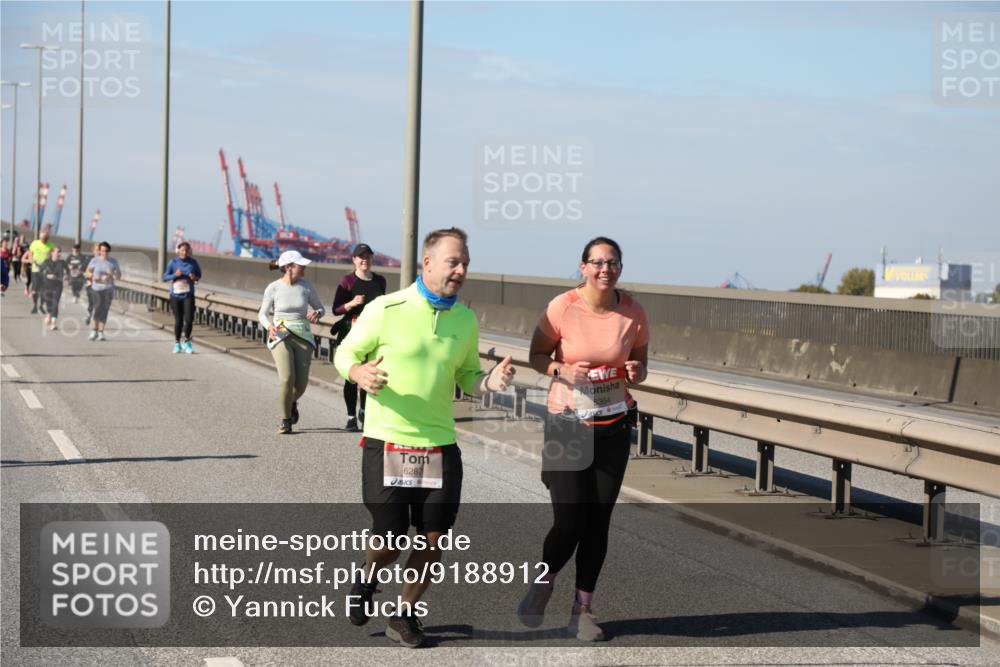 03.10.2025 - Köhlbrandbrückenlauf Yannick Fuchs http://msf.ph/oto/9188912 03.10.2025 12:08:18 Position 3 6287, 5354 meine-sportfotos.de