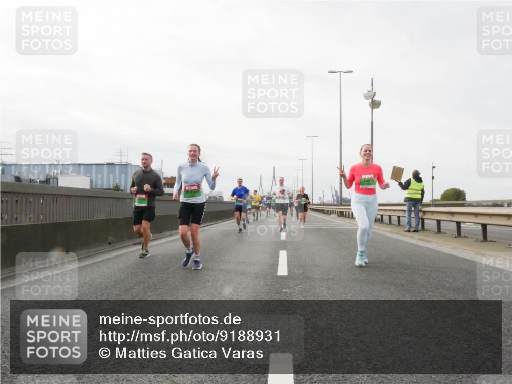 03.10.2025 - Köhlbrandbrückenlauf Matties Gatica Varas http://msf.ph/oto/9188931 03.10.2025 15:56:09 Position 3  meine-sportfotos.de