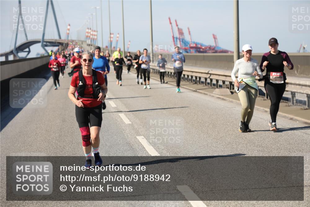 03.10.2025 - Köhlbrandbrückenlauf Yannick Fuchs http://msf.ph/oto/9188942 03.10.2025 12:08:20 Position 3 5017 meine-sportfotos.de