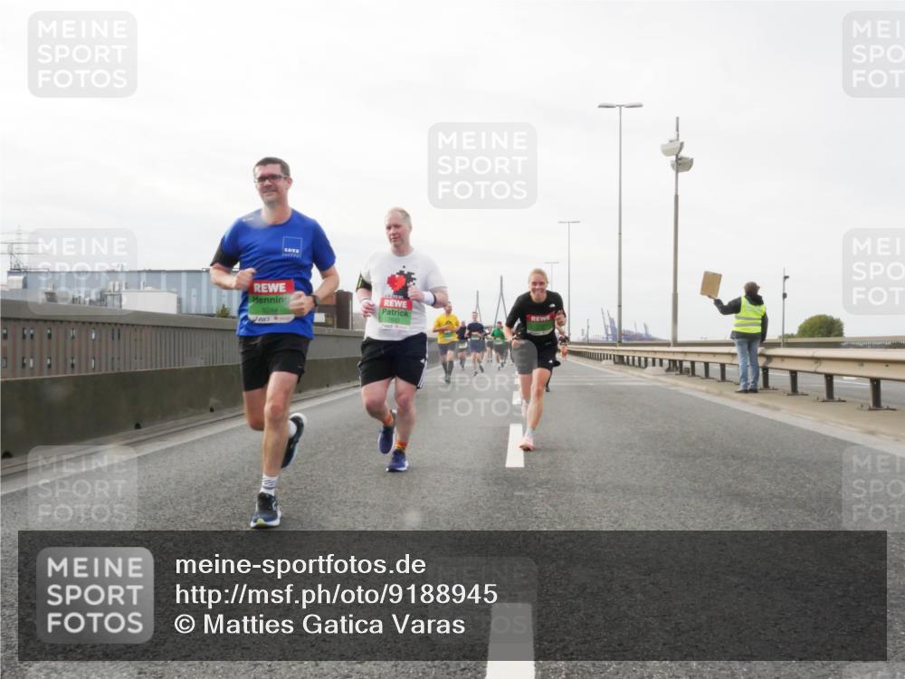 03.10.2025 - Köhlbrandbrückenlauf Matties Gatica Varas http://msf.ph/oto/9188945 03.10.2025 15:56:12 Position 3 9244 meine-sportfotos.de