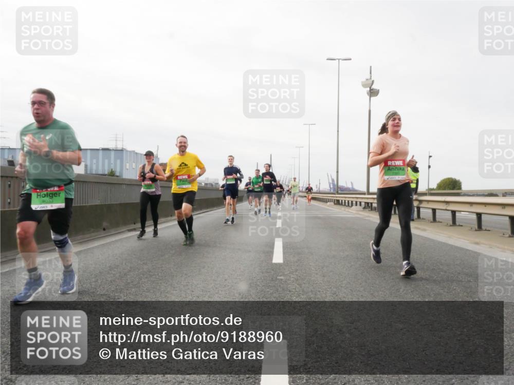 03.10.2025 - Köhlbrandbrückenlauf Matties Gatica Varas http://msf.ph/oto/9188960 03.10.2025 15:56:16 Position 3 9033 meine-sportfotos.de