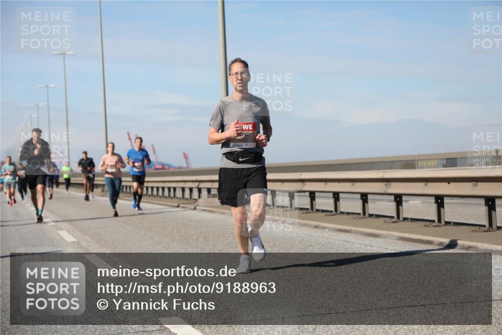 03.10.2025 - Köhlbrandbrückenlauf Yannick Fuchs http://msf.ph/oto/9188963 03.10.2025 11:48:24 Position 3 4550 meine-sportfotos.de