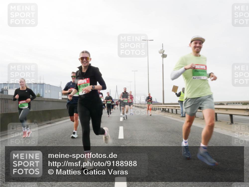 03.10.2025 - Köhlbrandbrückenlauf Matties Gatica Varas http://msf.ph/oto/9188988 03.10.2025 15:56:22 Position 3 7464 meine-sportfotos.de