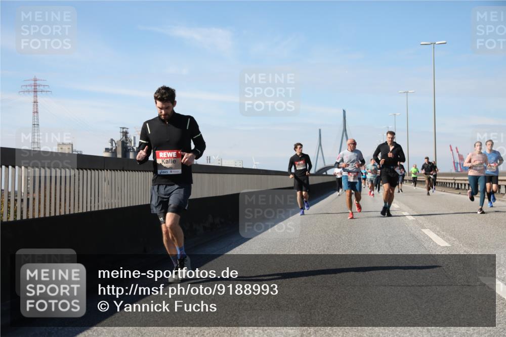 03.10.2025 - Köhlbrandbrückenlauf Yannick Fuchs http://msf.ph/oto/9188993 03.10.2025 11:48:26 Position 3 4236 meine-sportfotos.de