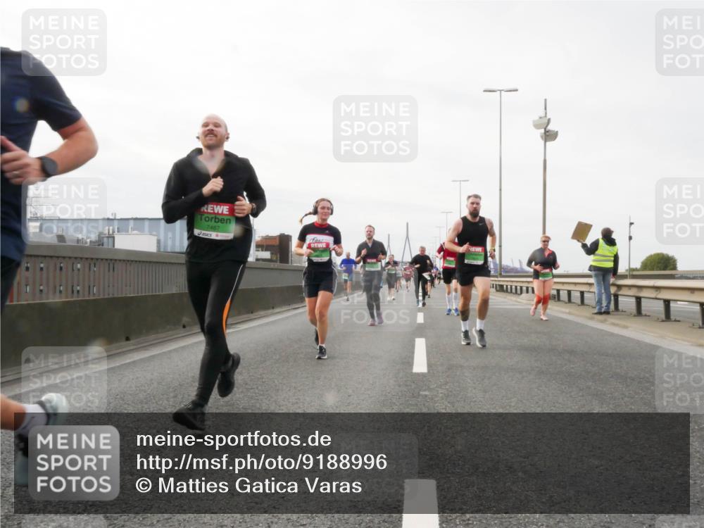 03.10.2025 - Köhlbrandbrückenlauf Matties Gatica Varas http://msf.ph/oto/9188996 03.10.2025 15:56:24 Position 3 7467 meine-sportfotos.de