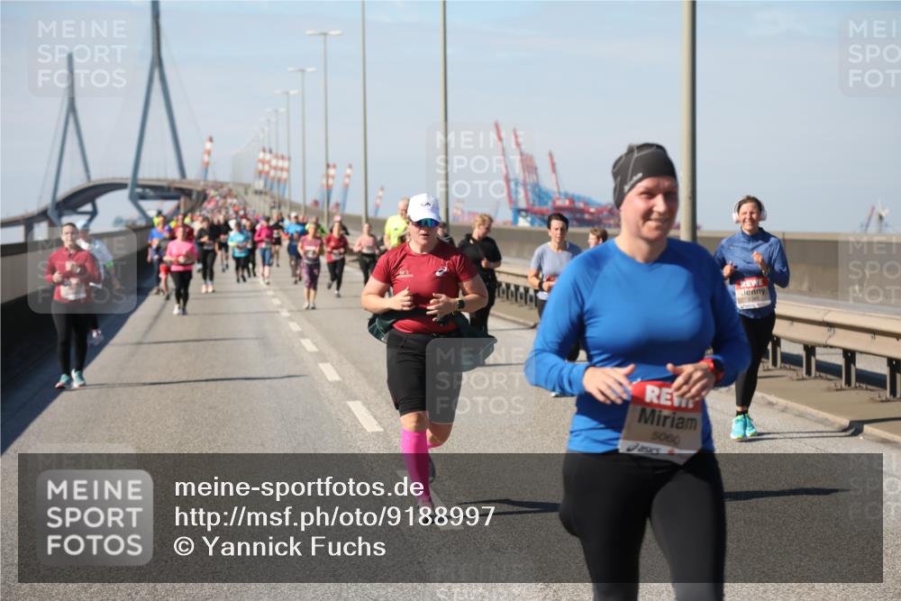 03.10.2025 - Köhlbrandbrückenlauf Yannick Fuchs http://msf.ph/oto/9188997 03.10.2025 12:08:26 Position 3 5060 meine-sportfotos.de