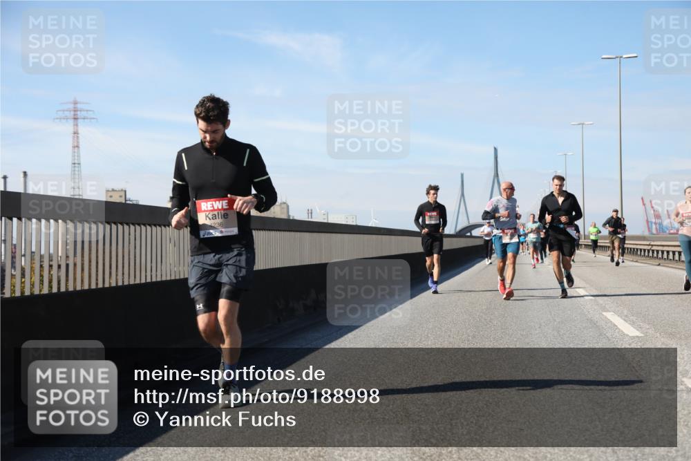 03.10.2025 - Köhlbrandbrückenlauf Yannick Fuchs http://msf.ph/oto/9188998 03.10.2025 11:48:27 Position 3 4236 meine-sportfotos.de