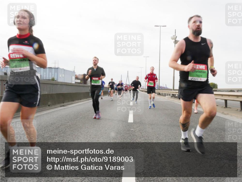 03.10.2025 - Köhlbrandbrückenlauf Matties Gatica Varas http://msf.ph/oto/9189003 03.10.2025 15:56:25 Position 3 7624 meine-sportfotos.de