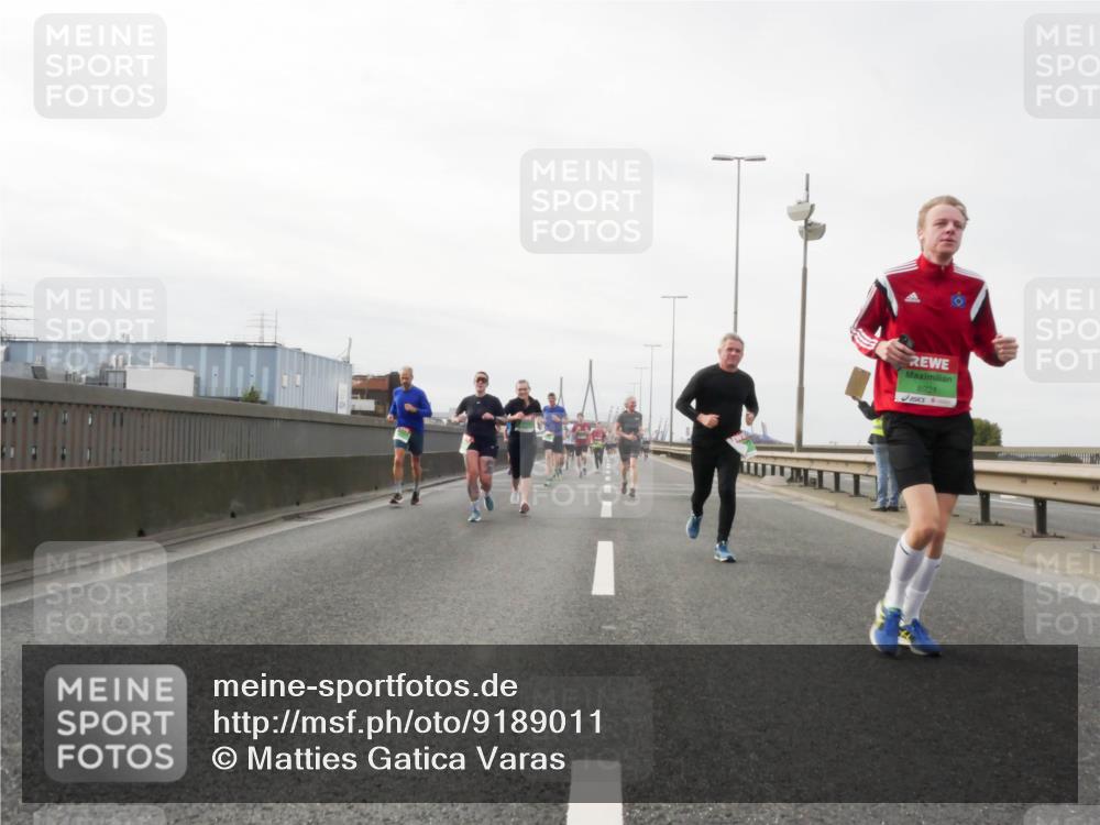 03.10.2025 - Köhlbrandbrückenlauf Matties Gatica Varas http://msf.ph/oto/9189011 03.10.2025 15:56:27 Position 3 8921 meine-sportfotos.de