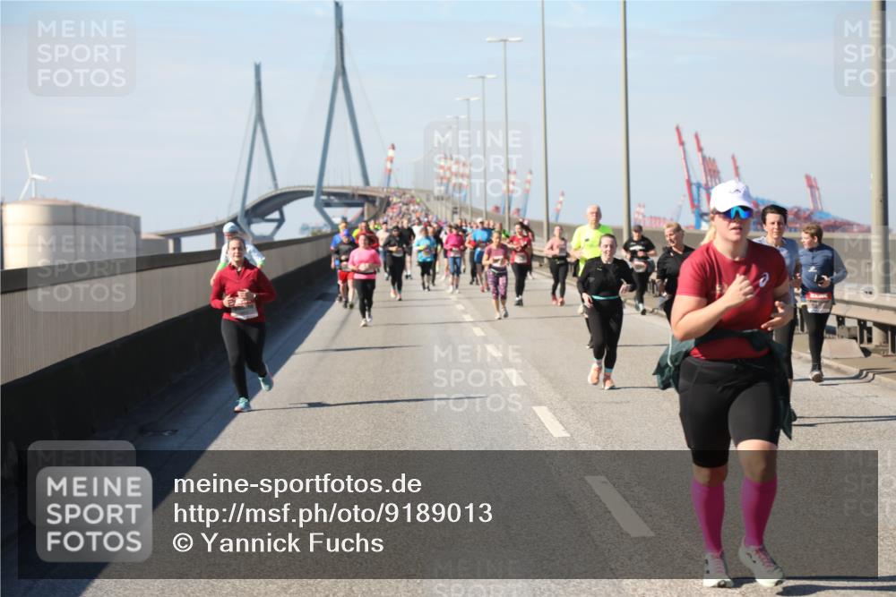 03.10.2025 - Köhlbrandbrückenlauf Yannick Fuchs http://msf.ph/oto/9189013 03.10.2025 12:08:27 Position 3  meine-sportfotos.de