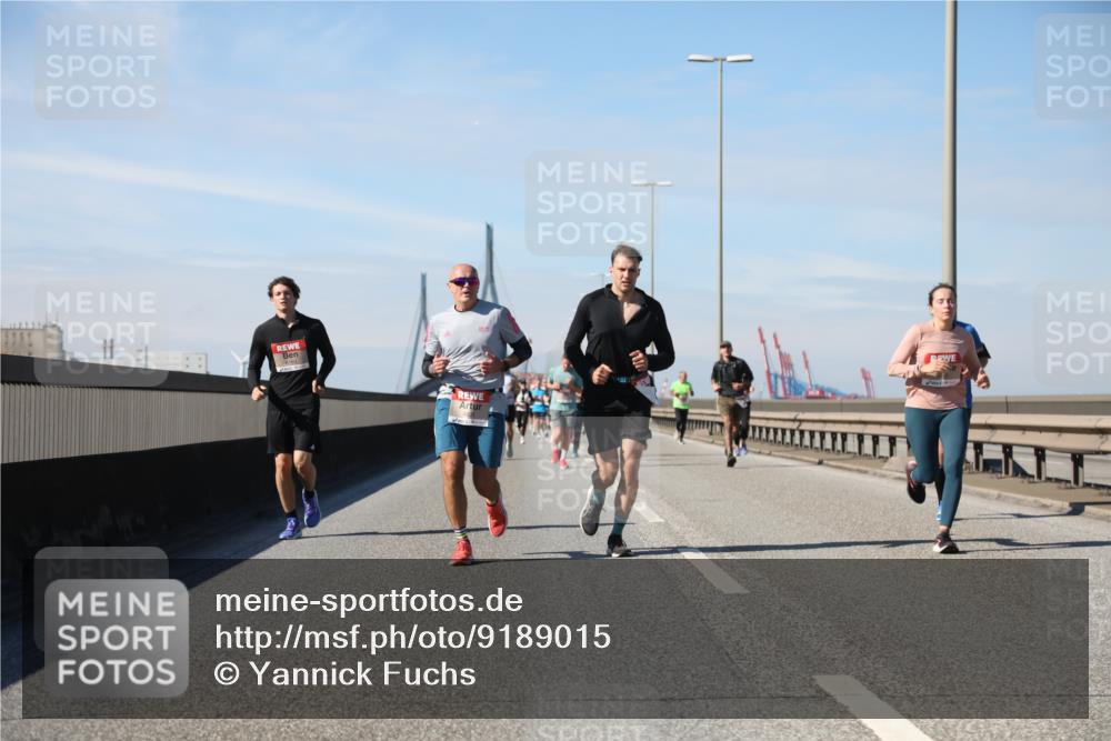03.10.2025 - Köhlbrandbrückenlauf Yannick Fuchs http://msf.ph/oto/9189015 03.10.2025 11:48:28 Position 3  meine-sportfotos.de