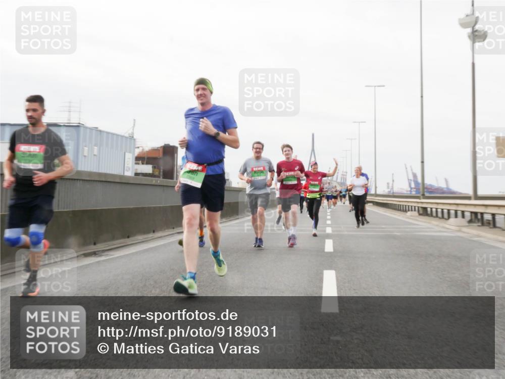 03.10.2025 - Köhlbrandbrückenlauf Matties Gatica Varas http://msf.ph/oto/9189031 03.10.2025 15:56:31 Position 3  meine-sportfotos.de
