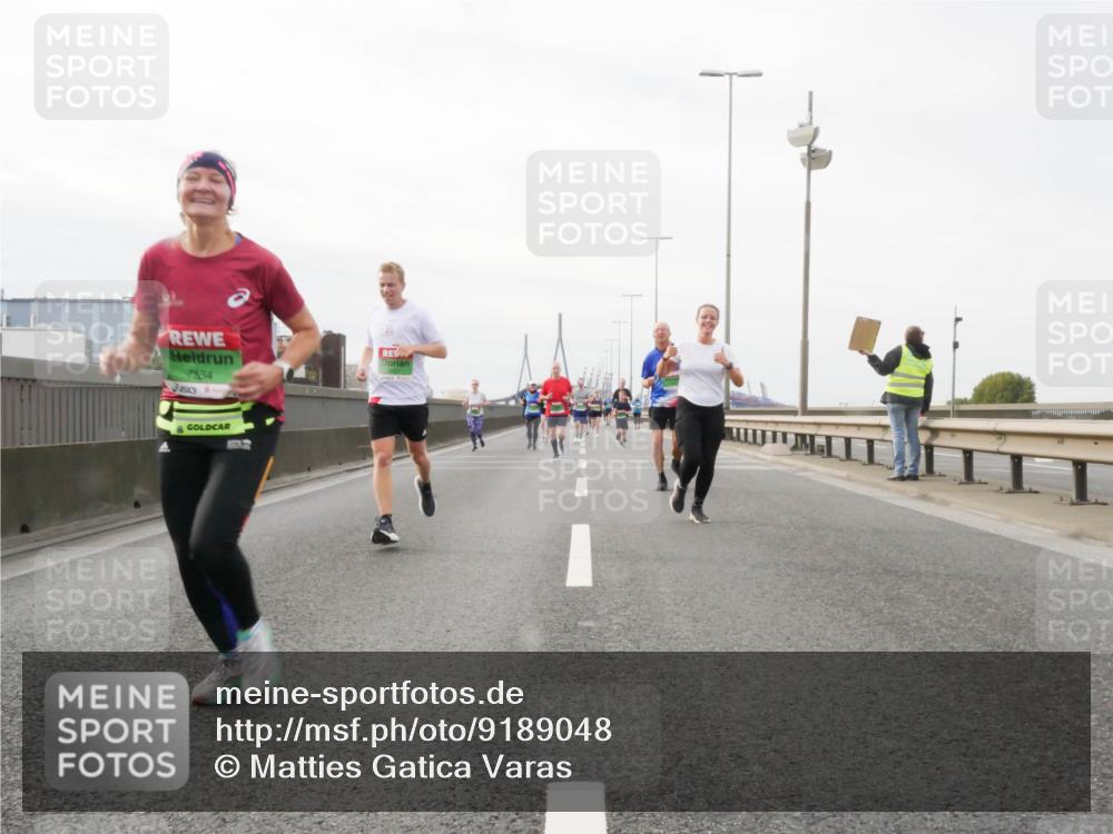 03.10.2025 - Köhlbrandbrückenlauf Matties Gatica Varas http://msf.ph/oto/9189048 03.10.2025 15:56:35 Position 3 7854 meine-sportfotos.de