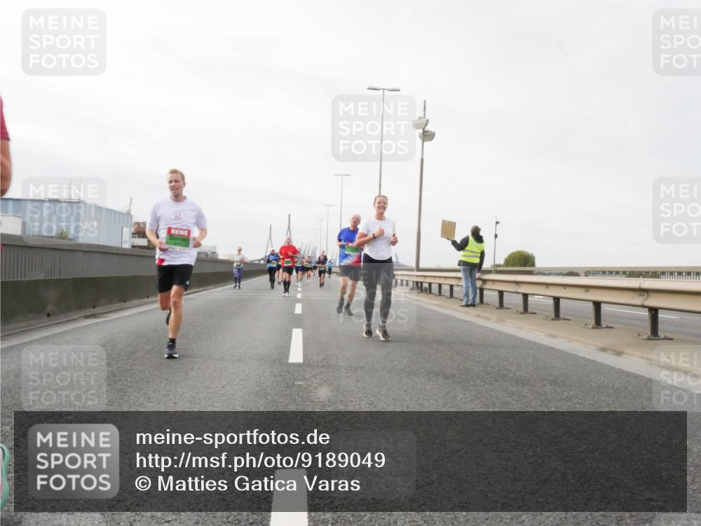 03.10.2025 - Köhlbrandbrückenlauf Matties Gatica Varas http://msf.ph/oto/9189049 03.10.2025 15:56:36 Position 3  meine-sportfotos.de