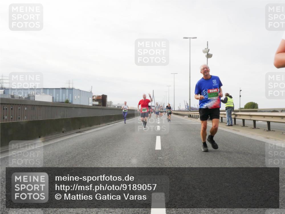 03.10.2025 - Köhlbrandbrückenlauf Matties Gatica Varas http://msf.ph/oto/9189057 03.10.2025 15:56:38 Position 3  meine-sportfotos.de