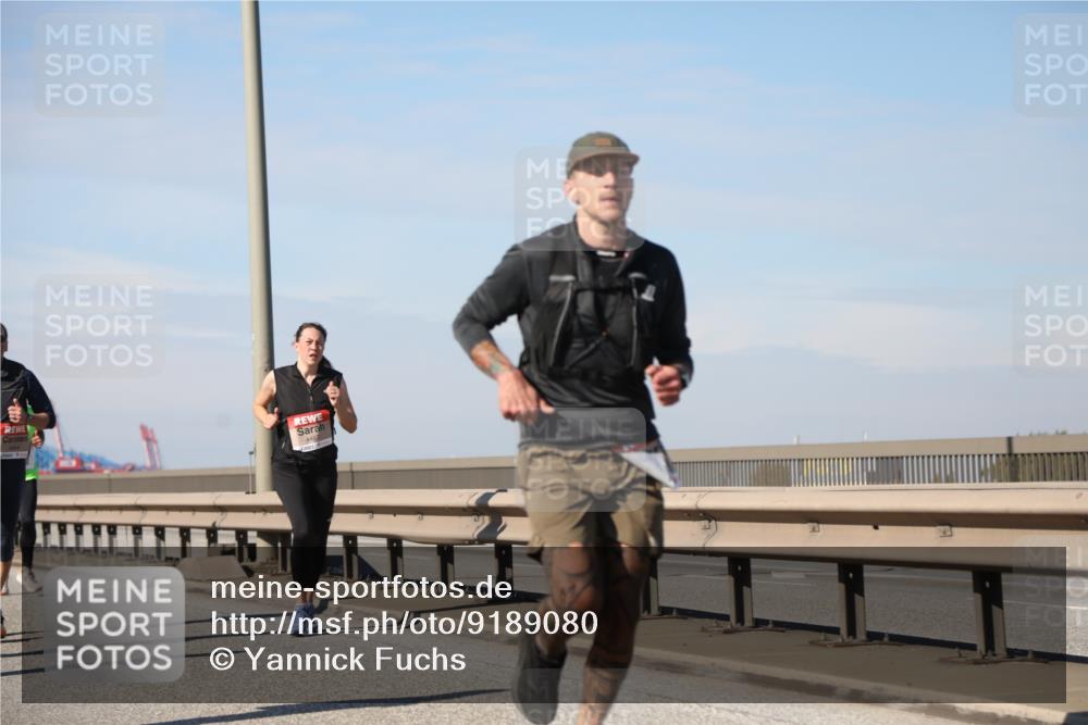 03.10.2025 - Köhlbrandbrückenlauf Yannick Fuchs http://msf.ph/oto/9189080 03.10.2025 11:48:34 Position 3  meine-sportfotos.de