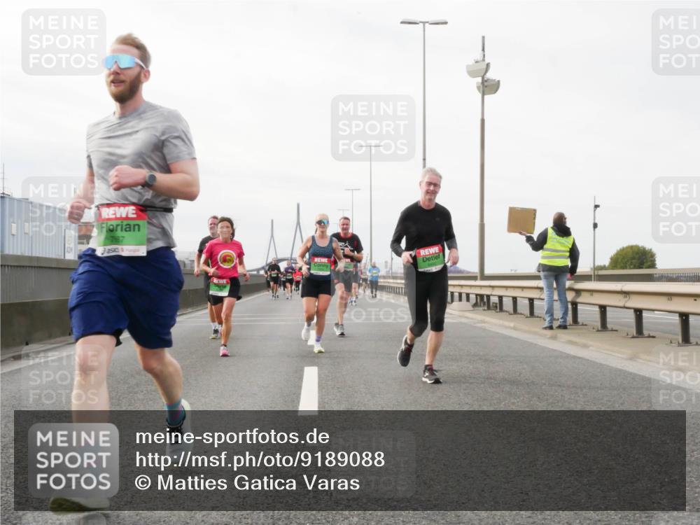03.10.2025 - Köhlbrandbrückenlauf Matties Gatica Varas http://msf.ph/oto/9189088 03.10.2025 15:56:45 Position 3 7167 meine-sportfotos.de