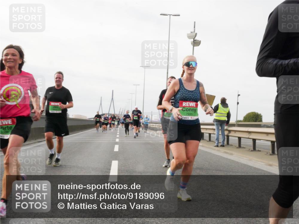 03.10.2025 - Köhlbrandbrückenlauf Matties Gatica Varas http://msf.ph/oto/9189096 03.10.2025 15:56:47 Position 3 7935 meine-sportfotos.de