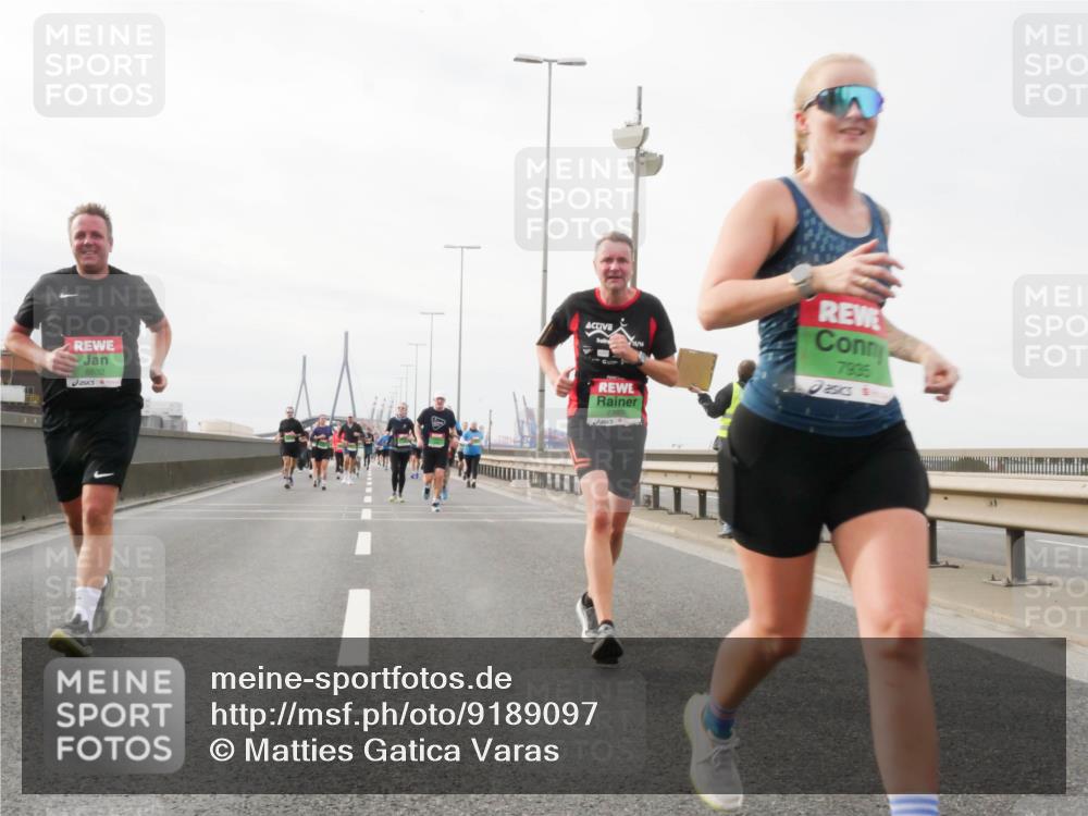 03.10.2025 - Köhlbrandbrückenlauf Matties Gatica Varas http://msf.ph/oto/9189097 03.10.2025 15:56:47 Position 3 8832, 15, 16, 7936 meine-sportfotos.de