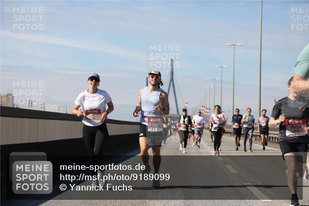 03.10.2025 - Köhlbrandbrückenlauf Yannick Fuchs http://msf.ph/oto/9189099 03.10.2025 11:48:35 Position 3 6786, 6787, 4278 meine-sportfotos.de