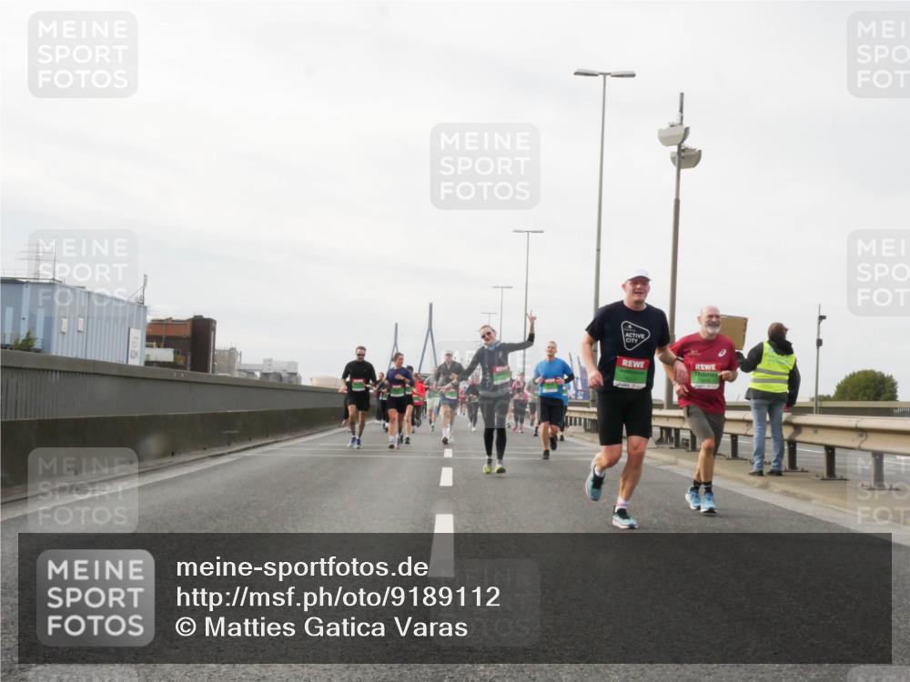 03.10.2025 - Köhlbrandbrückenlauf Matties Gatica Varas http://msf.ph/oto/9189112 03.10.2025 15:56:51 Position 3  meine-sportfotos.de