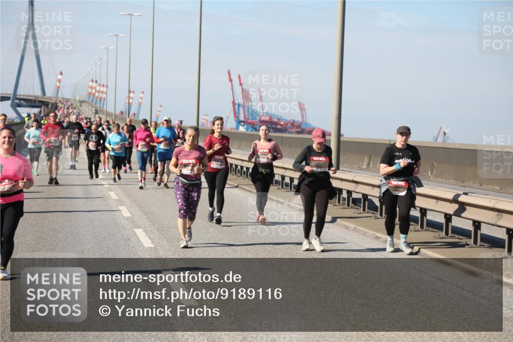 03.10.2025 - Köhlbrandbrückenlauf Yannick Fuchs http://msf.ph/oto/9189116 03.10.2025 12:08:37 Position 3  meine-sportfotos.de