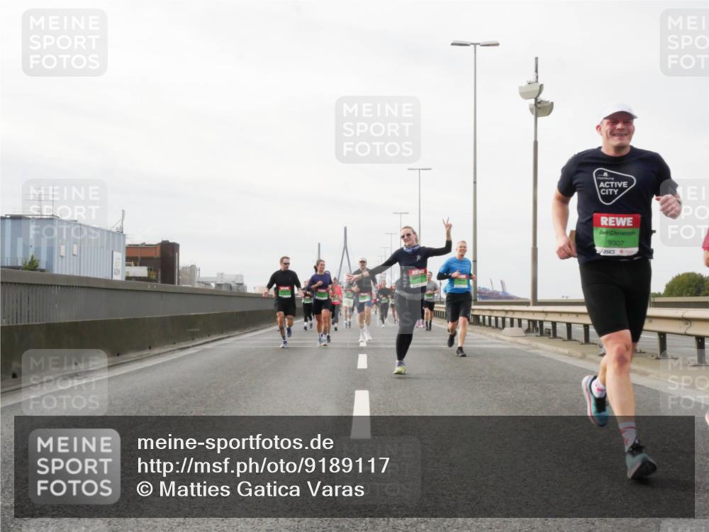 03.10.2025 - Köhlbrandbrückenlauf Matties Gatica Varas http://msf.ph/oto/9189117 03.10.2025 15:56:52 Position 3 9307 meine-sportfotos.de