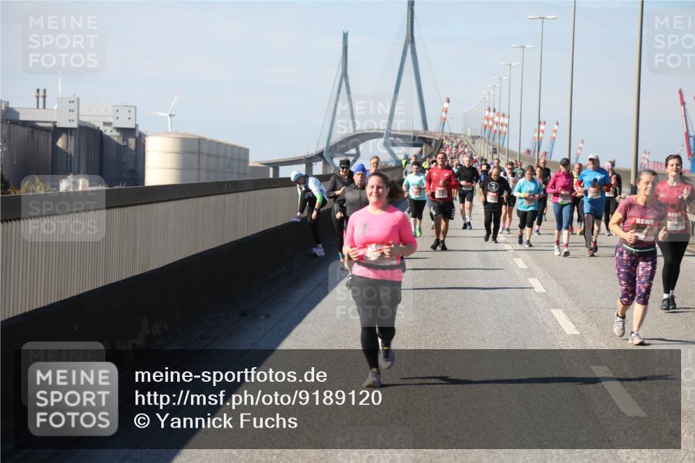 03.10.2025 - Köhlbrandbrückenlauf Yannick Fuchs http://msf.ph/oto/9189120 03.10.2025 12:08:38 Position 3 3, 49 meine-sportfotos.de