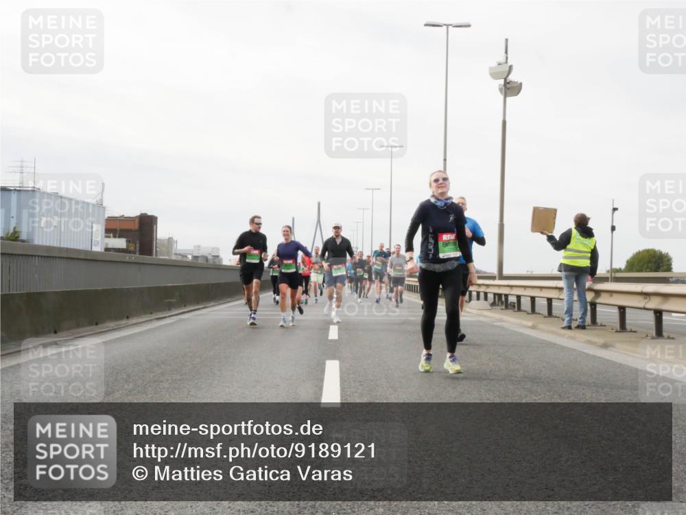 03.10.2025 - Köhlbrandbrückenlauf Matties Gatica Varas http://msf.ph/oto/9189121 03.10.2025 15:56:53 Position 3  meine-sportfotos.de