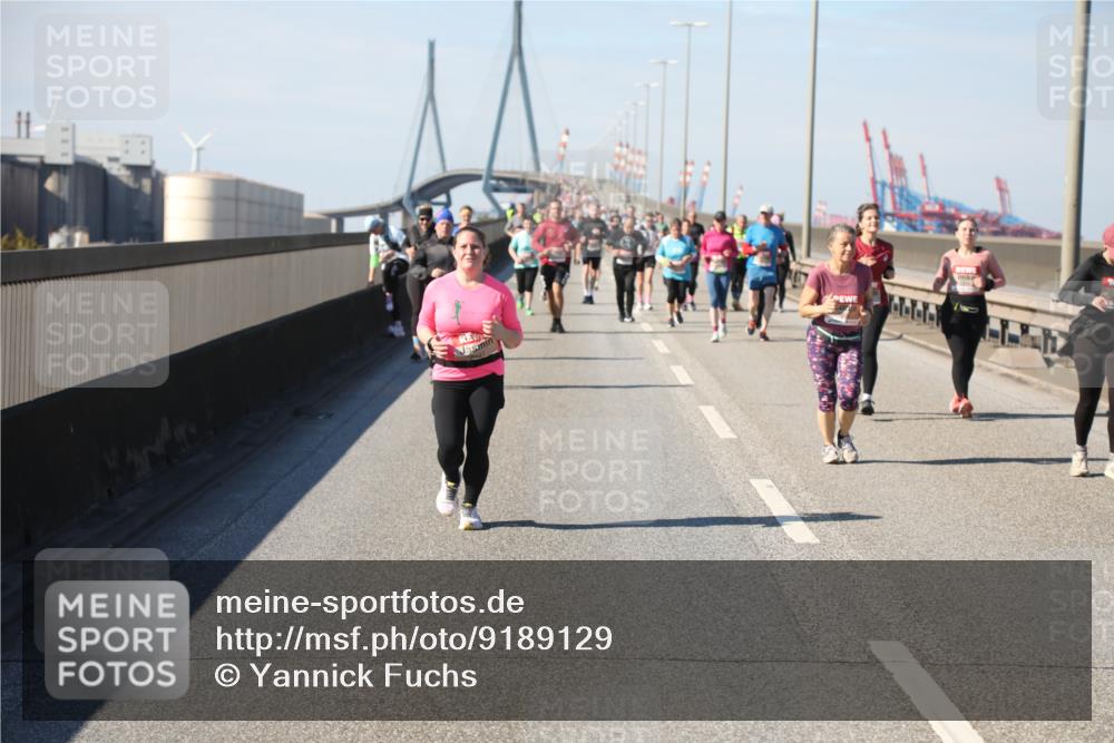 03.10.2025 - Köhlbrandbrückenlauf Yannick Fuchs http://msf.ph/oto/9189129 03.10.2025 12:08:38 Position 3  meine-sportfotos.de