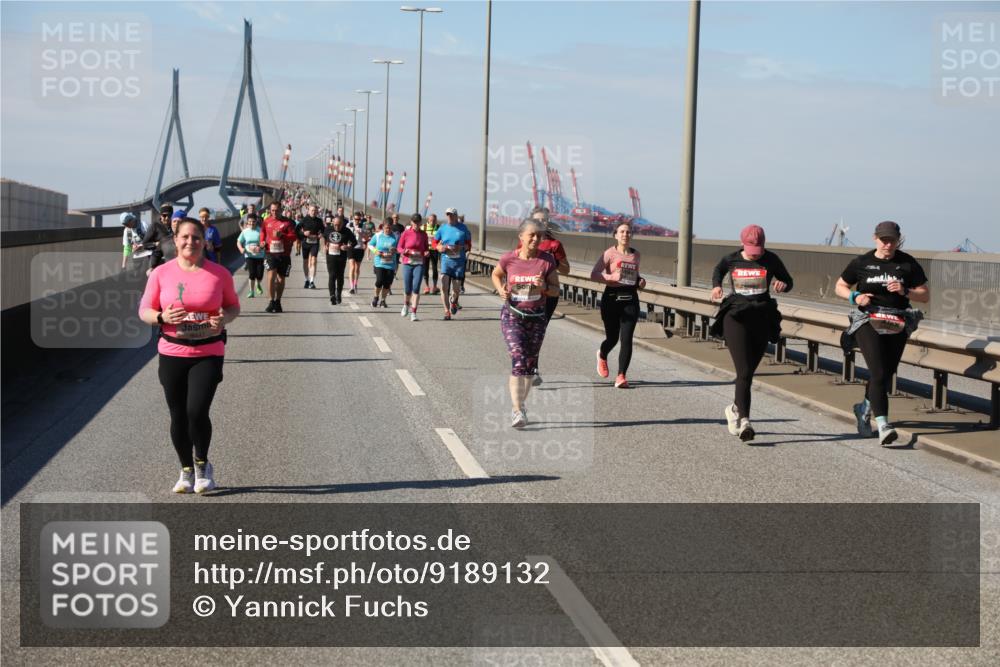 03.10.2025 - Köhlbrandbrückenlauf Yannick Fuchs http://msf.ph/oto/9189132 03.10.2025 12:08:38 Position 3 141 meine-sportfotos.de