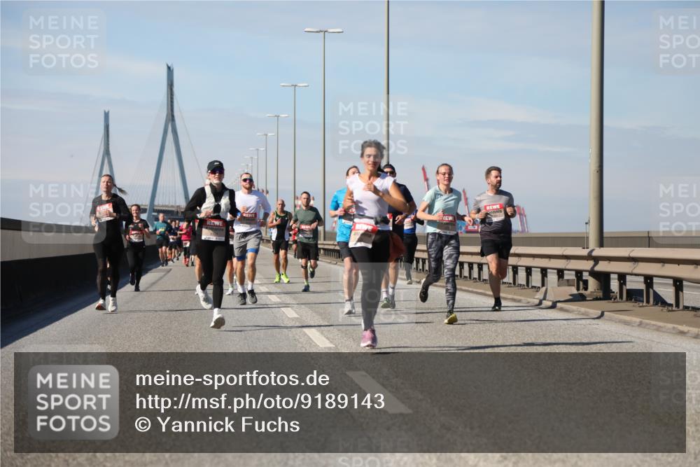 03.10.2025 - Köhlbrandbrückenlauf Yannick Fuchs http://msf.ph/oto/9189143 03.10.2025 11:48:38 Position 3  meine-sportfotos.de