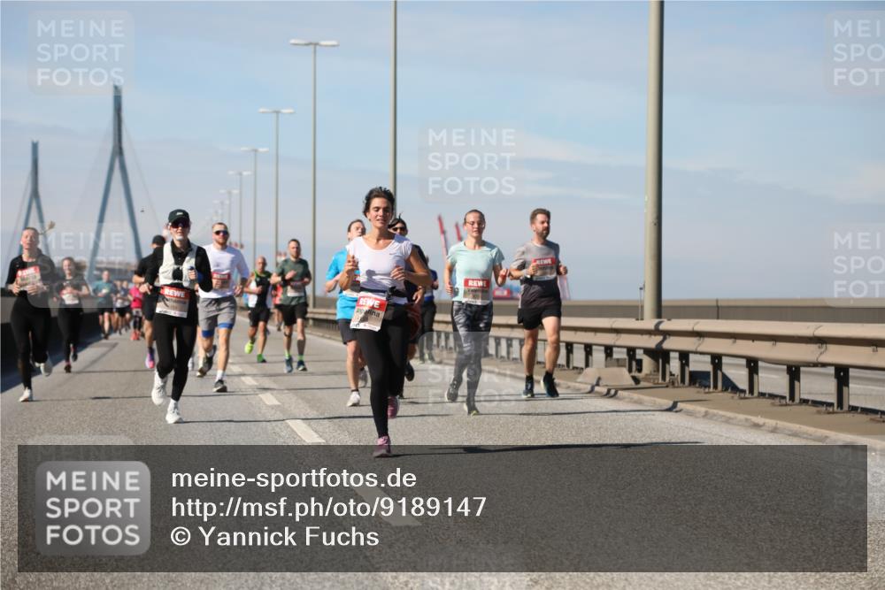 03.10.2025 - Köhlbrandbrückenlauf Yannick Fuchs http://msf.ph/oto/9189147 03.10.2025 11:48:38 Position 3  meine-sportfotos.de