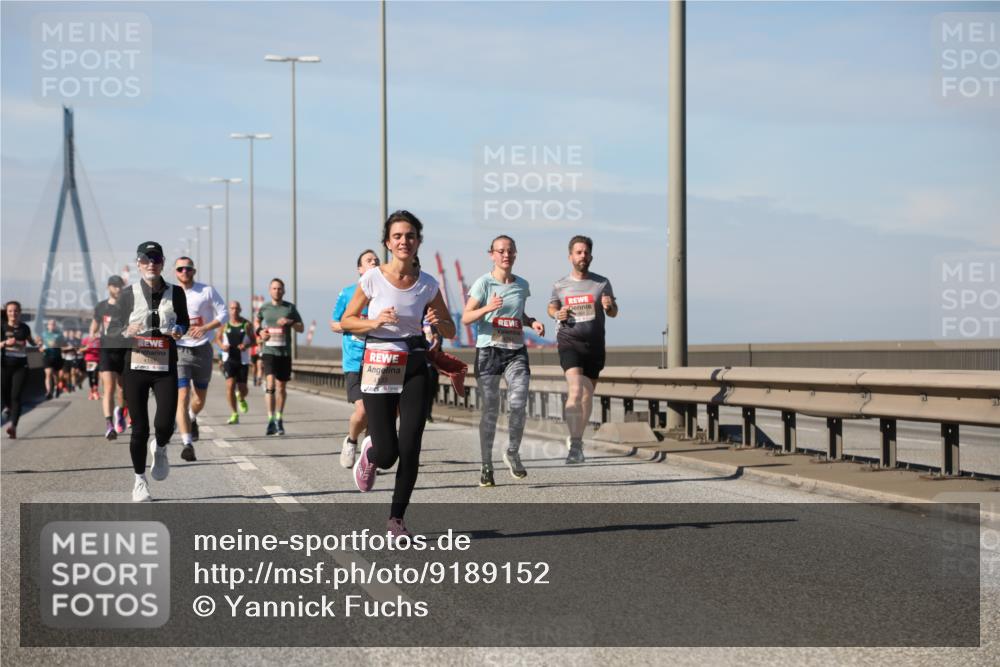 03.10.2025 - Köhlbrandbrückenlauf Yannick Fuchs http://msf.ph/oto/9189152 03.10.2025 11:48:38 Position 3  meine-sportfotos.de