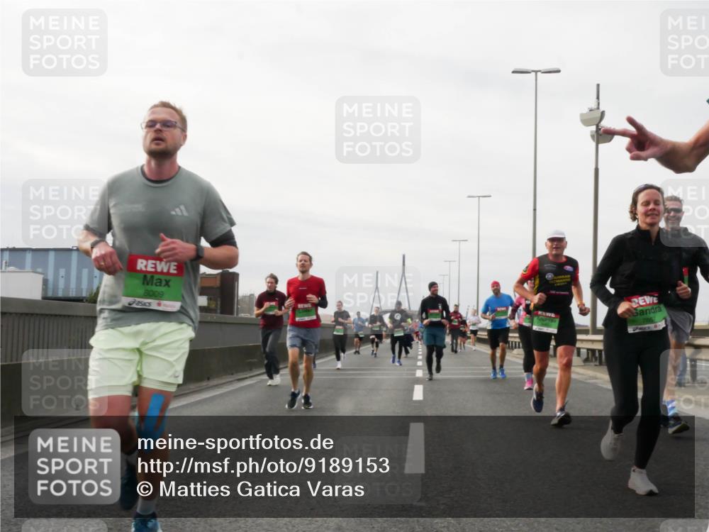 03.10.2025 - Köhlbrandbrückenlauf Matties Gatica Varas http://msf.ph/oto/9189153 03.10.2025 15:57:01 Position 3 8009 meine-sportfotos.de
