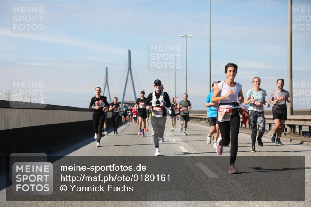 03.10.2025 - Köhlbrandbrückenlauf Yannick Fuchs http://msf.ph/oto/9189161 03.10.2025 11:48:39 Position 3  meine-sportfotos.de