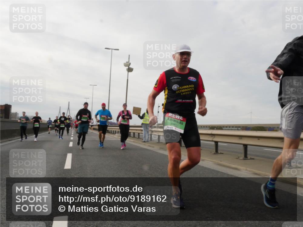 03.10.2025 - Köhlbrandbrückenlauf Matties Gatica Varas http://msf.ph/oto/9189162 03.10.2025 15:57:03 Position 3 8960 meine-sportfotos.de