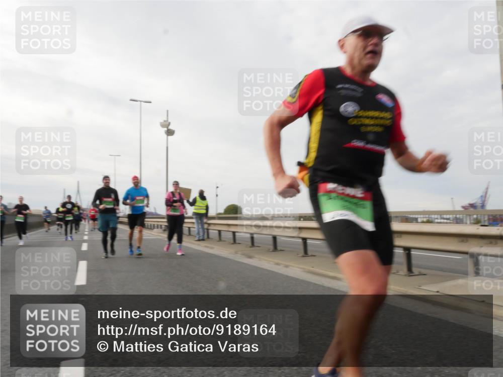 03.10.2025 - Köhlbrandbrückenlauf Matties Gatica Varas http://msf.ph/oto/9189164 03.10.2025 15:57:03 Position 3  meine-sportfotos.de