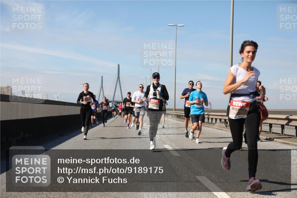 03.10.2025 - Köhlbrandbrückenlauf Yannick Fuchs http://msf.ph/oto/9189175 03.10.2025 11:48:40 Position 3 4151 meine-sportfotos.de
