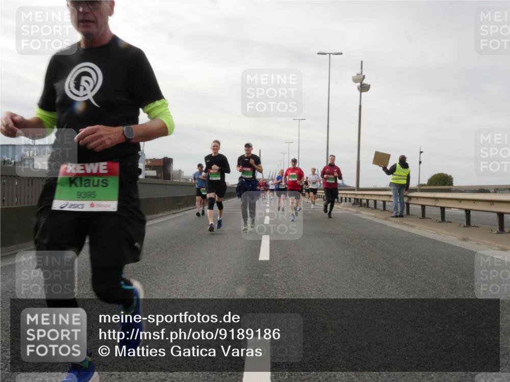03.10.2025 - Köhlbrandbrückenlauf Matties Gatica Varas http://msf.ph/oto/9189186 03.10.2025 15:57:08 Position 3 9395 meine-sportfotos.de