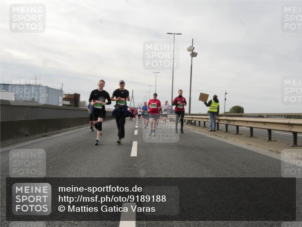03.10.2025 - Köhlbrandbrückenlauf Matties Gatica Varas http://msf.ph/oto/9189188 03.10.2025 15:57:09 Position 3  meine-sportfotos.de