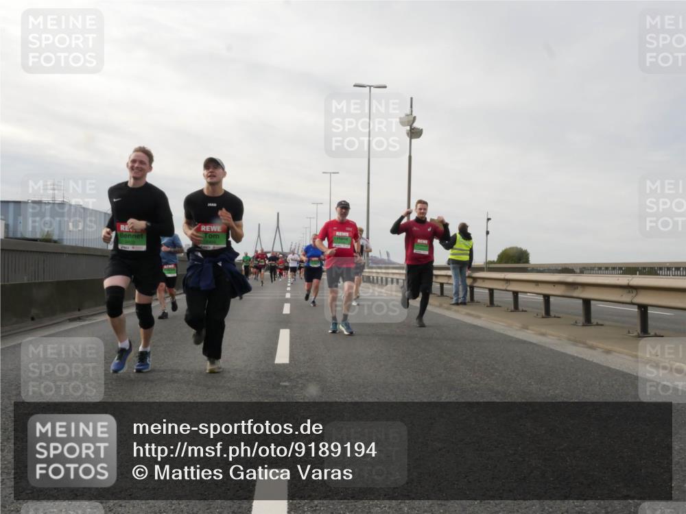 03.10.2025 - Köhlbrandbrückenlauf Matties Gatica Varas http://msf.ph/oto/9189194 03.10.2025 15:57:10 Position 3  meine-sportfotos.de