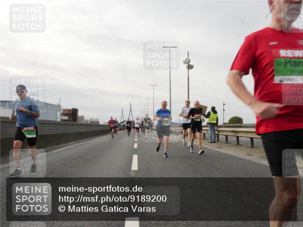 03.10.2025 - Köhlbrandbrückenlauf Matties Gatica Varas http://msf.ph/oto/9189200 03.10.2025 15:57:12 Position 3 2736 meine-sportfotos.de