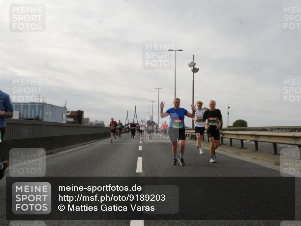 03.10.2025 - Köhlbrandbrückenlauf Matties Gatica Varas http://msf.ph/oto/9189203 03.10.2025 15:57:12 Position 3  meine-sportfotos.de